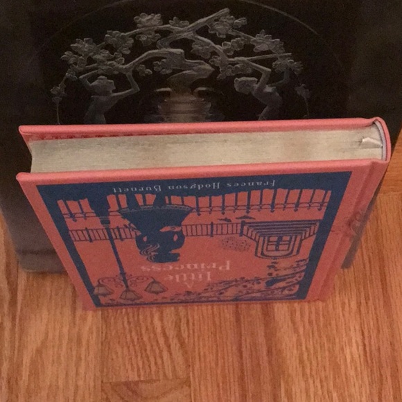 💝MYNE:)💐🦋 👸 A Little Princess Book 📖👸 COLLECTIBLE EDITION! - Picture 4 of 12